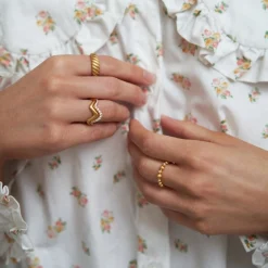 byBiehl® Danmark Guldringe<Pebbles Band
