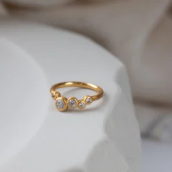 byBiehl® Danmark Guldringe<Stardust ring