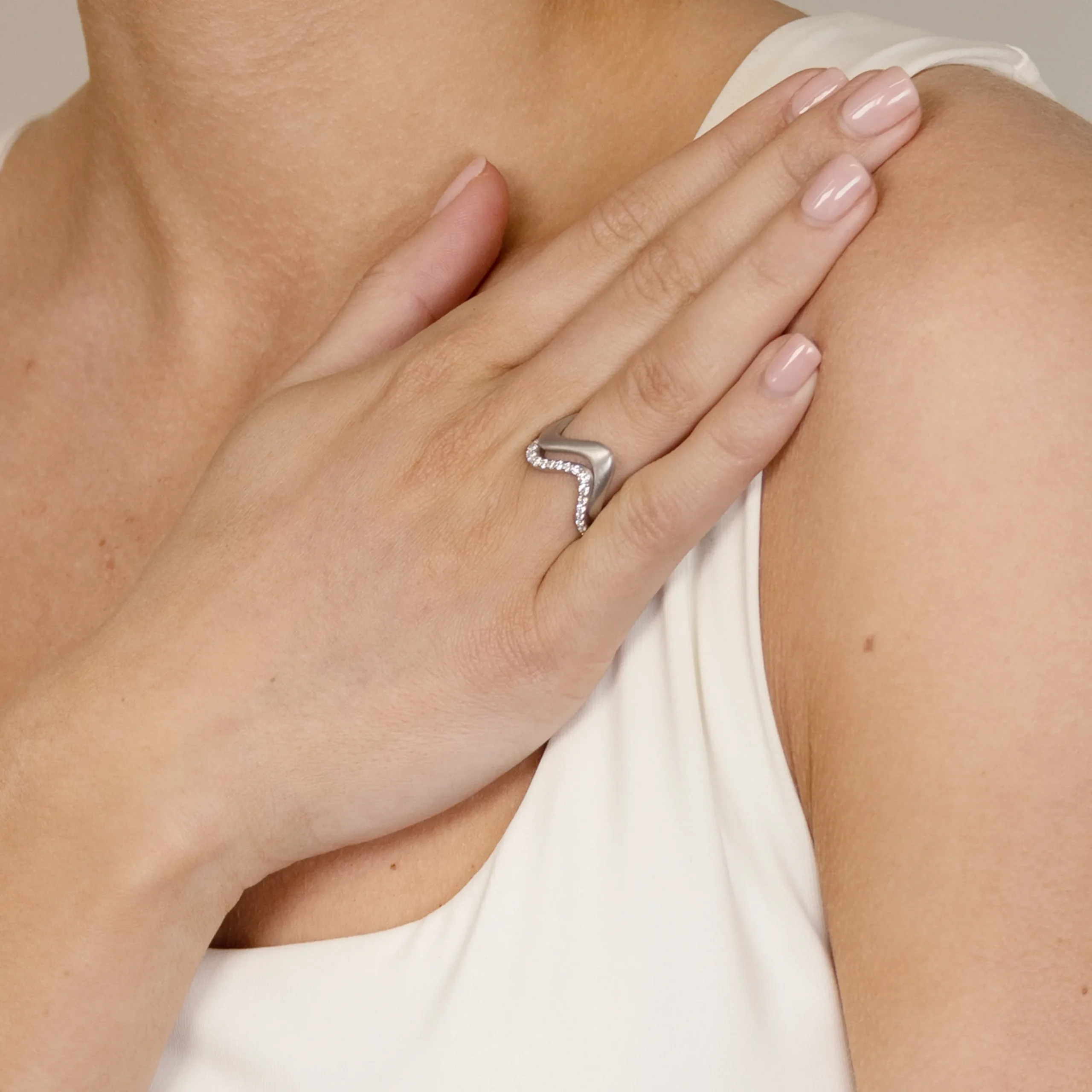 byBiehl® Danmark Sølvringe<Wave Large ring