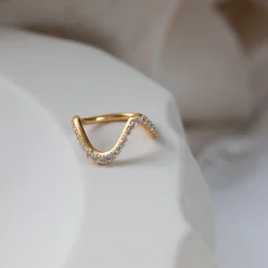 byBiehl® Danmark Guldringe<Wave Sparkle Large ring