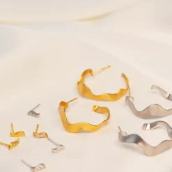 byBiehl® Danmark Sølvøreringe|Ørestikker<Wave Studs blå